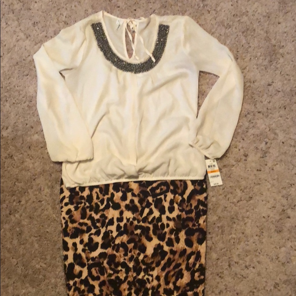 Leopard Thalia sodi pencil skirt with  chiffon top